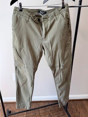 Du/er Men’s Olive Green live free adventure pants